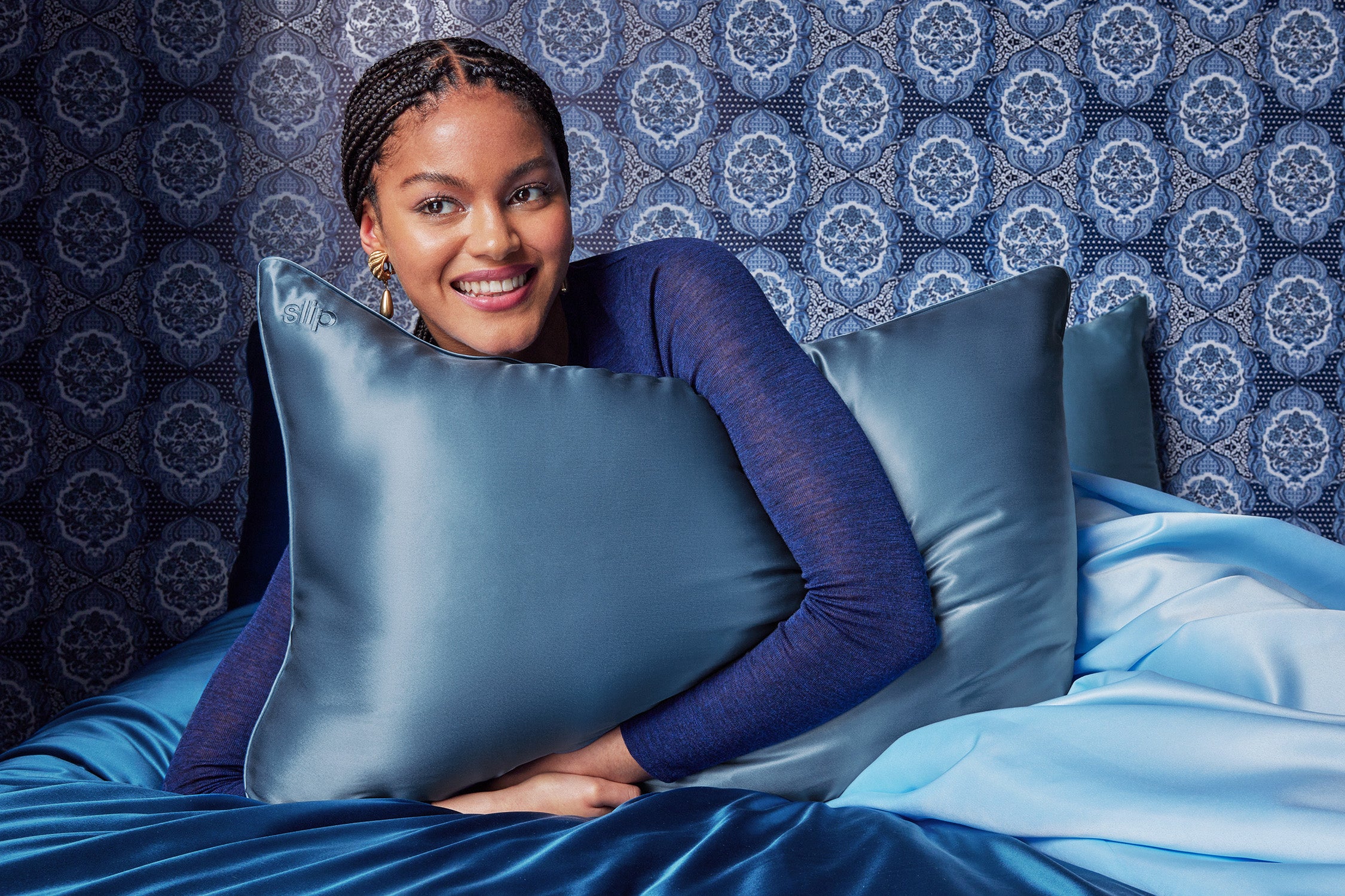 Bay Queen Zippered Pillowcase – Slip